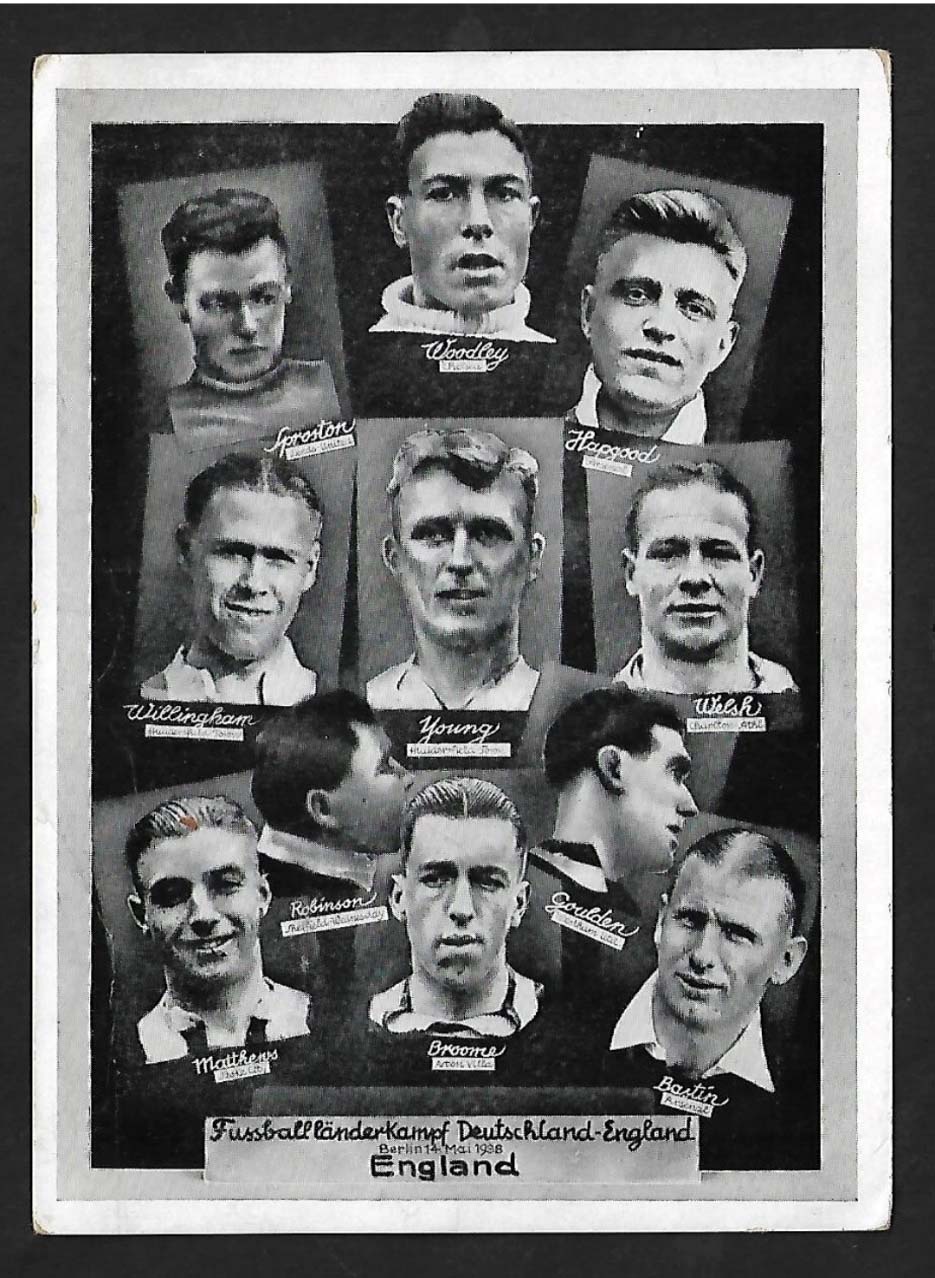 Почтовая карточка с фотографиями английских футболистов.